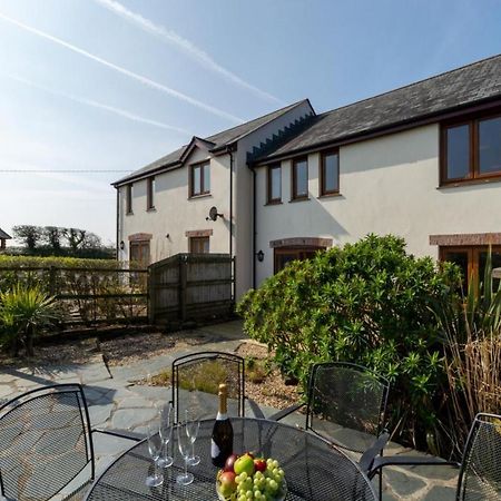 Tranquil Location Just Minutes From Padstow Villa Exterior photo